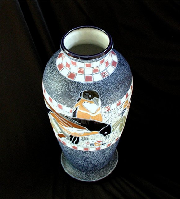CZECH AMPHORA. TROPIC SERIES Circa 1930's * $ 745.