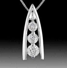 SHOWCASE 3 STONE CUSTOM DESIGN DIAMOND PENDANT Superior .25 Carats, 14k Solid White Gold with Necklace * Certified G.I.A.. Complete Boxed Set $ 390.