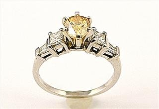 SHOWCASE YELLOW DIAMOND RING 1.80 CARATS on OPEN RESERVE SPECIAL