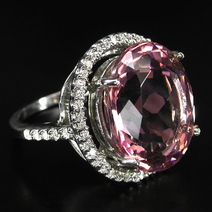 Morganite 17 Carat Ring w White Sapphire Surround, Stunning Showpiece !