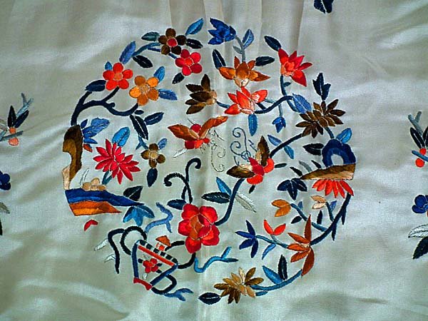 Antique Chinese Qing Dynasty Embroidered Silk Robe