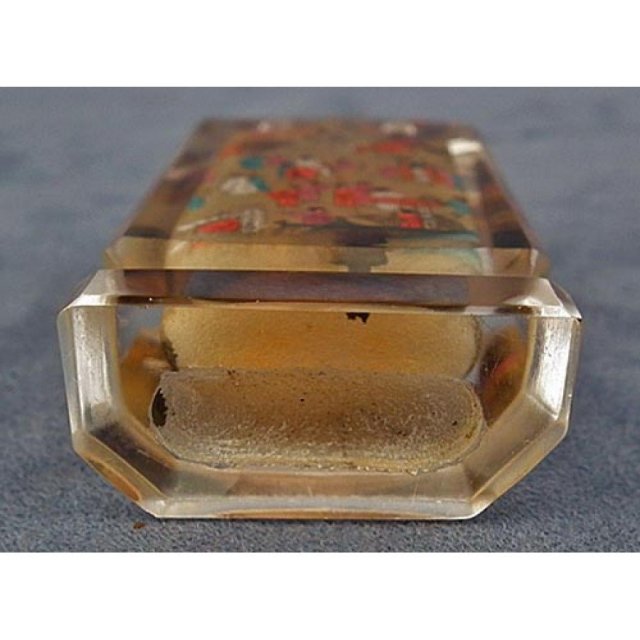 Chinese Inside Painted Crystal Glass Snuff Bottle