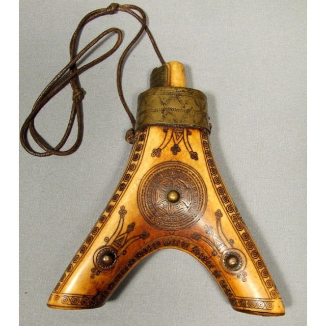 SOLD Antique Ukrainian Cossack Gun Powder Flask 17th century
