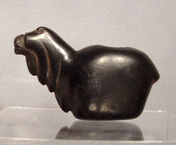 Pre Columbian Inca Black Stone Conopa Vessel