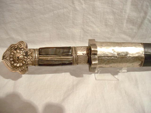 Rare Chinese Antique Tibetan Sword 18th century