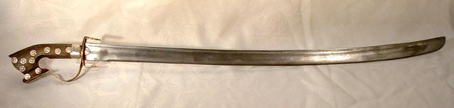 17TH CENTURY ISLAMIC ARABIAN SWORD FROM MOROCCO