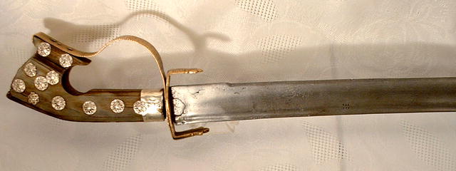 17TH CENTURY ISLAMIC ARABIAN SWORD FROM MOROCCO