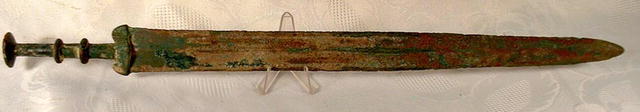 Authentic Warring States bronze sword, 475-221