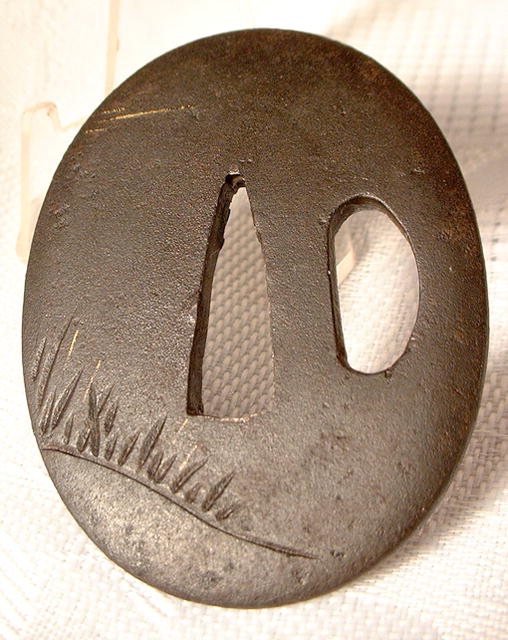 ANTIQUE JAPANESE SWORD GUARD TSUBA, GOLD INLAID