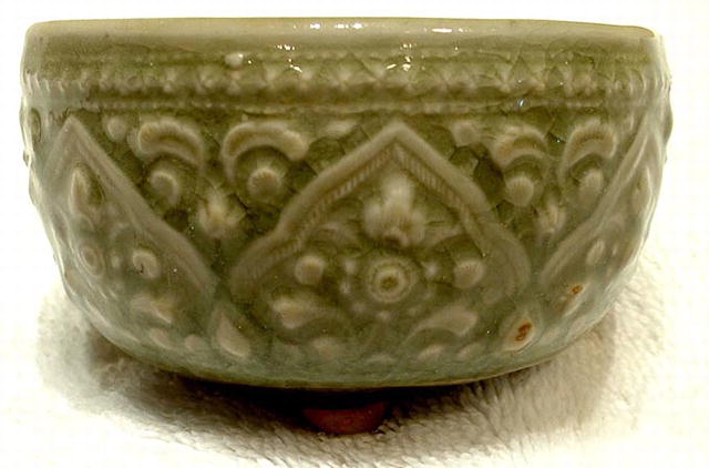 Antique Southeast Asian Celadon Censer, 14th - 17th century
