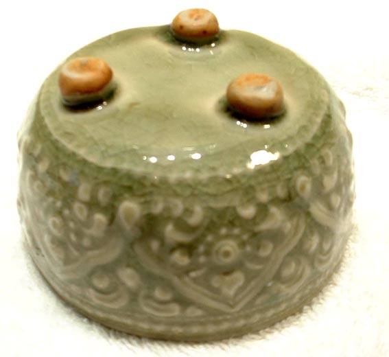 Antique Southeast Asian Celadon Censer, 14th - 17th century