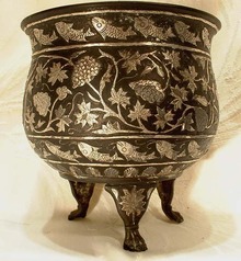 INDIAN MUGHAL BIDRI