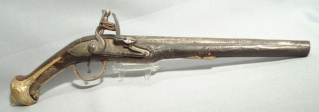 18TH CENTURY EUROPEAN FLINTLOCK PISTOL GUN