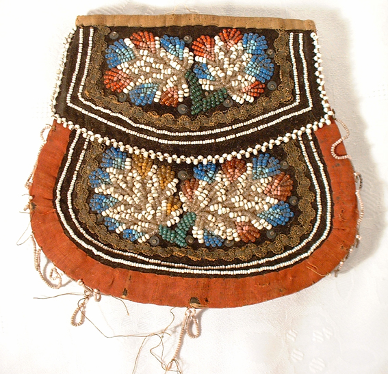 Antique American Indian Beaded Pouch