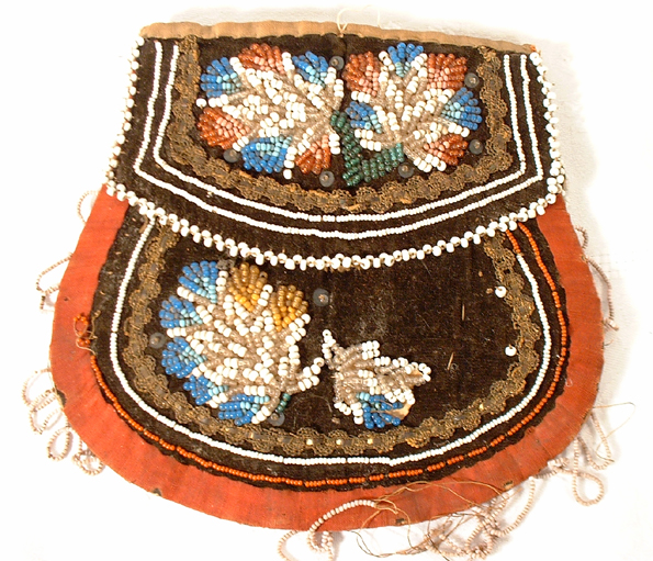 Antique American Indian Beaded Pouch