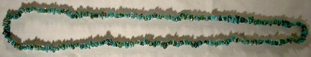 ANTIQUE ANTIQUE AMERICAN INDIAN NECKLACE