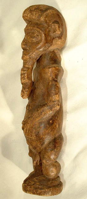 OLD AFRICAN WOODEN SCULPTURE