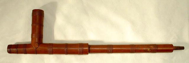 ANTIQUE AMERICAN INDIAN RED CATLINITE PEACE PIPE