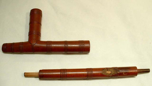 ANTIQUE AMERICAN INDIAN RED CATLINITE PEACE PIPE