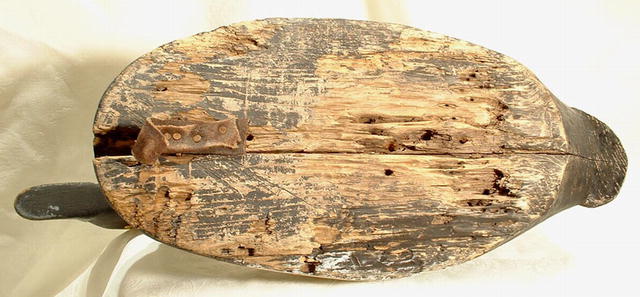 ANTIQUE HAND CARVED DUCK DECOY, 19TH CENTURY