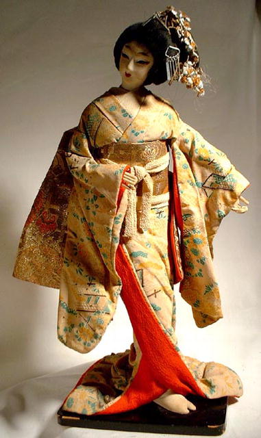 OLD JAPANESE DOLL GEISHA