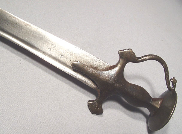 INDO PERSIAN SWORD TULWAR, 18TH CENTURY