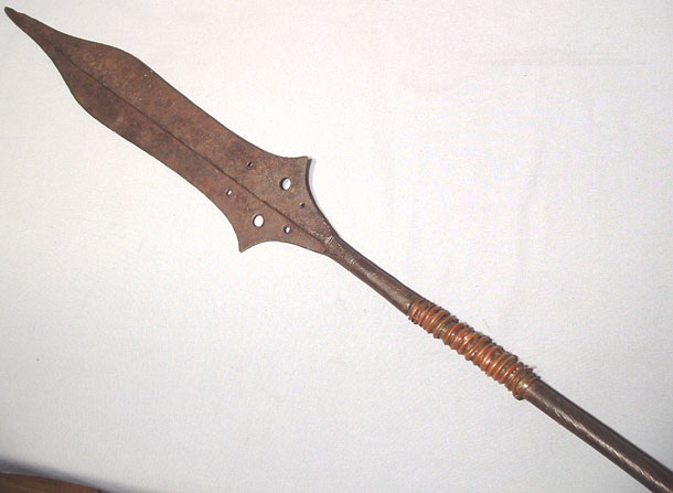 ANTIQUE AFRICAN KUBA WARRIOR SPEAR WITH LEAF BLADE