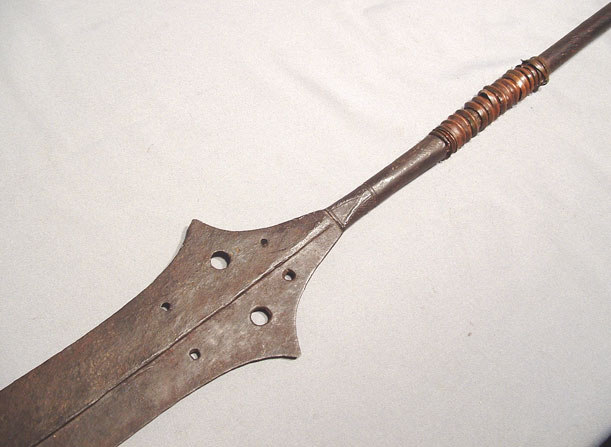 ANTIQUE AFRICAN KUBA WARRIOR SPEAR WITH LEAF BLADE