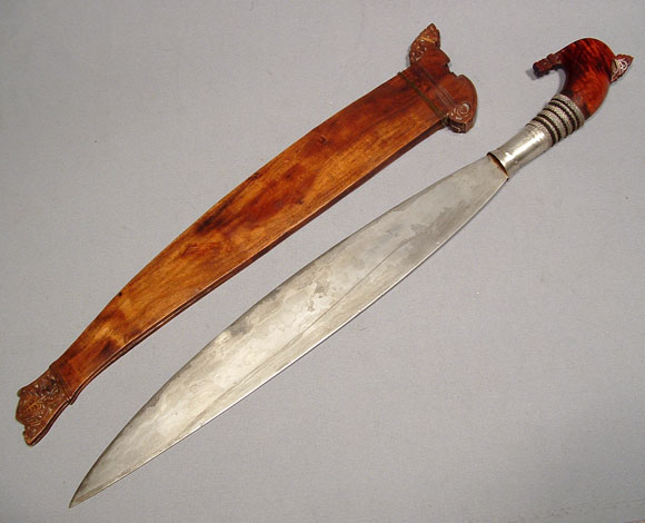 ANTIQUE MORO BARONG SWORD, 19th cen
