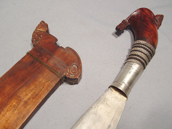 ANTIQUE MORO BARONG SWORD, 19th cen