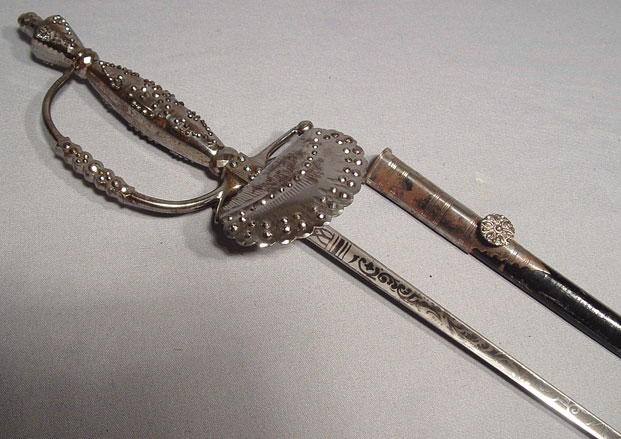 ANTIQUE EUROPEAN SMALL SWORD, circa 1800