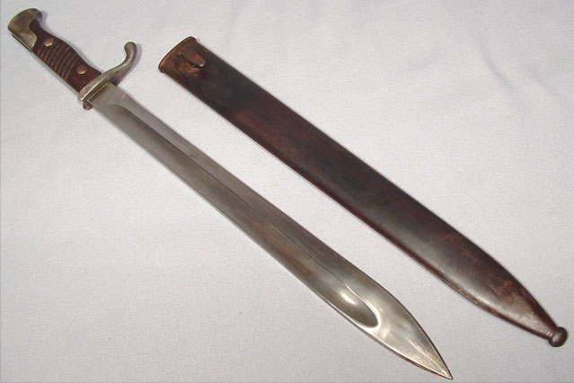 GERMAN WWI BAYONET WITH SCABBARD