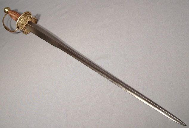 ANTIQUE SMALL SWORD, 18TH CENTURY EUROPE