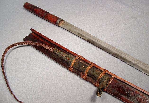 ANTIQUE KACHIN-BURMA SWORD DHA, 19TH CENTURY
