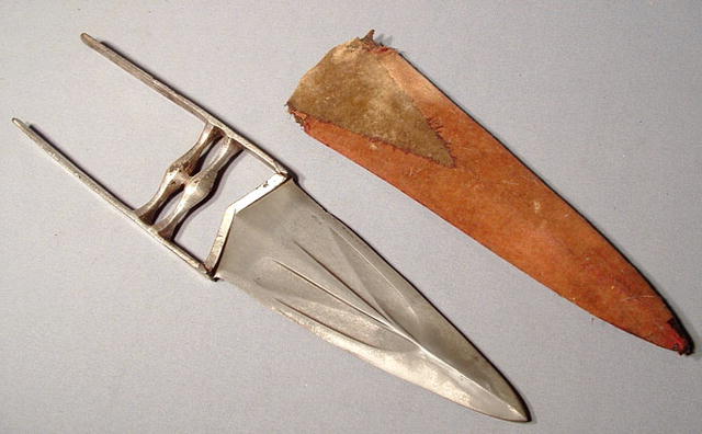 ANTIQUE INDIAN MUGHAL PUSH DAGGER KATAR, 18TH