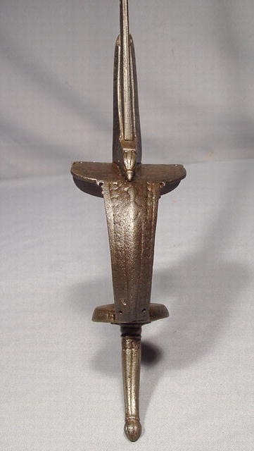 ANTIQUE INDO PERSIAN SWORD KHANDA, 17TH CENTURY