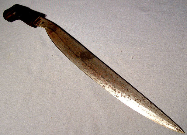 ANTIQUE INDONESIAN SWORD BARONG, 19TH CENTURY