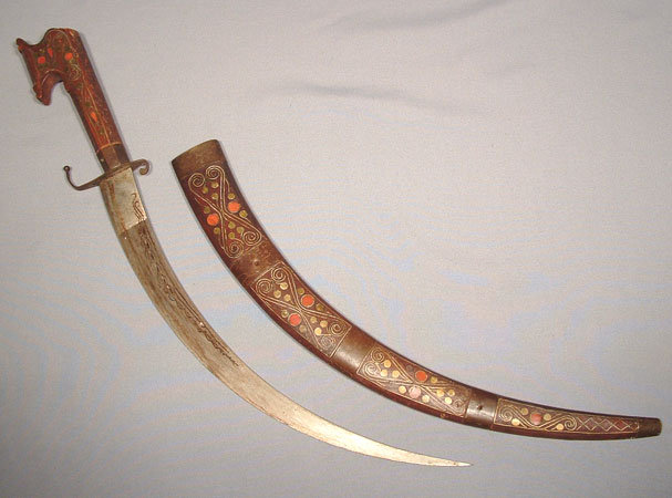 ANTIQUE ISLAMIC MOROCCAN DAGGER NIMCHA, CIRCA 1900