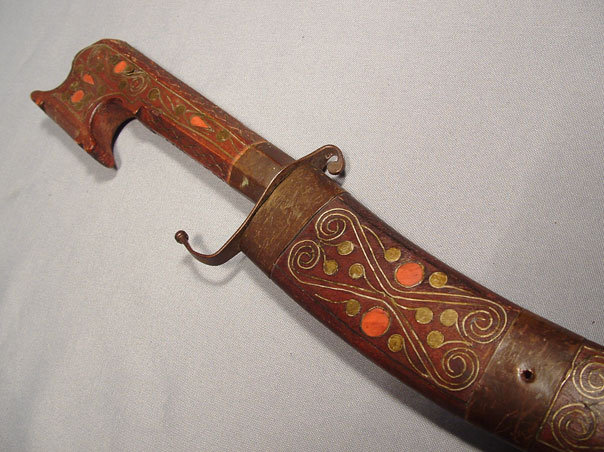 ANTIQUE ISLAMIC MOROCCAN DAGGER NIMCHA, CIRCA 1900