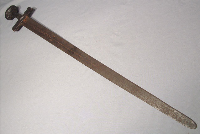ANTIQUE ISLAMIC TAKOUBA SWORD, 19TH CENTURY