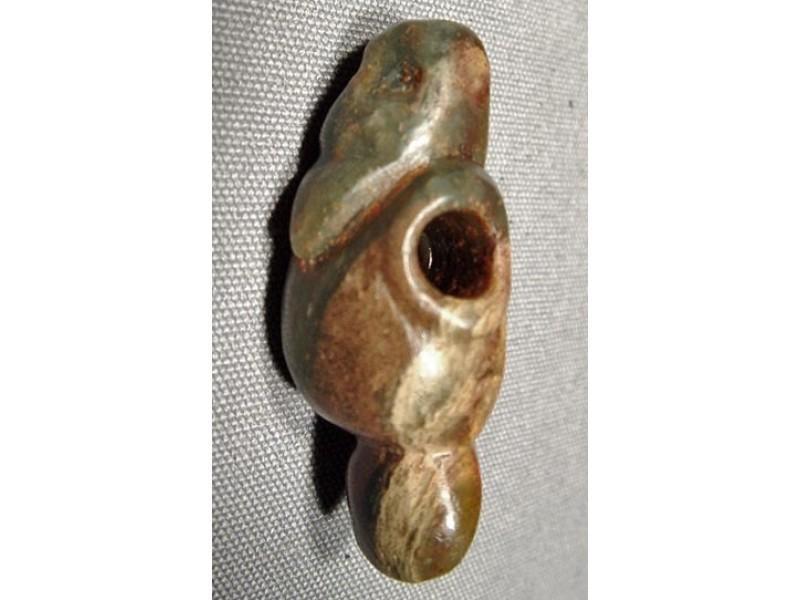 Antique Pre-Columbian carved Jade Bird Pendant Costa Rican Nicoya c 500 – 800 AD