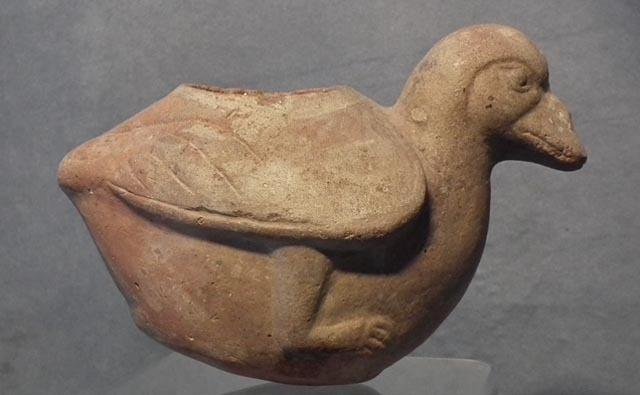 Antique Pr-Columbian Moche Terracotta Duck Effigy Vessel