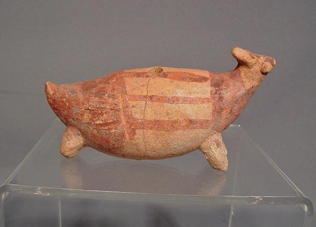 Antique Pre-Columbian, Chancay Terracotta effigy Llama Figure