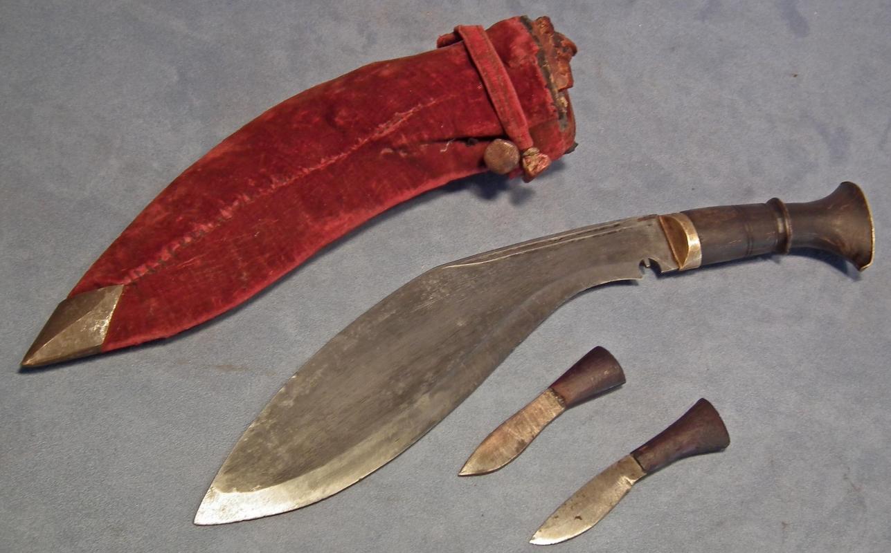 SOLD Antique Dagger kukri Nepalese Gurkha combat knife Khukuri