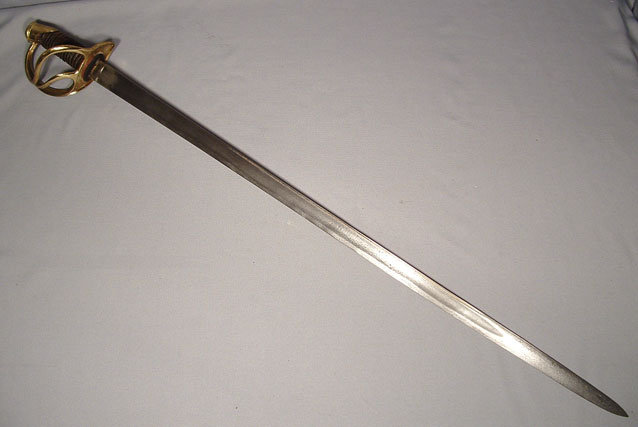 ANTIQUE AMERICAN CIVIL WAR CAVALRY SWORD