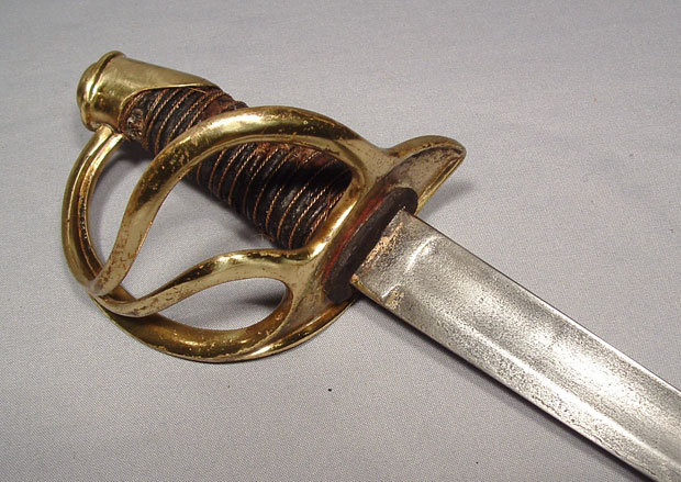 ANTIQUE AMERICAN CIVIL WAR CAVALRY SWORD