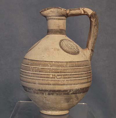 Ancient Cypriot Bichrome Ceramic Wine Jug CYPRUS 750-600 BC