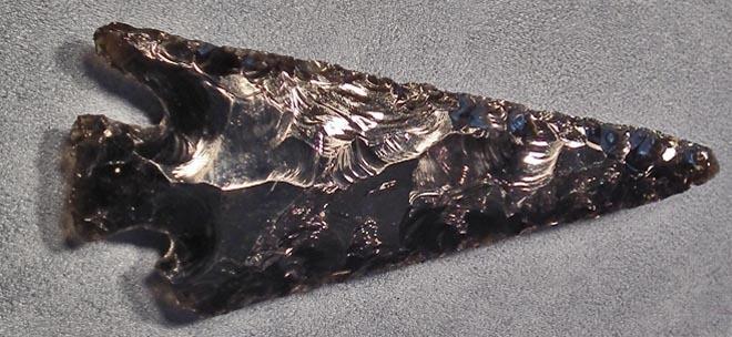 Antique Mayan Obsidian Spear Point Blade Late Classic ca. AD 550-950