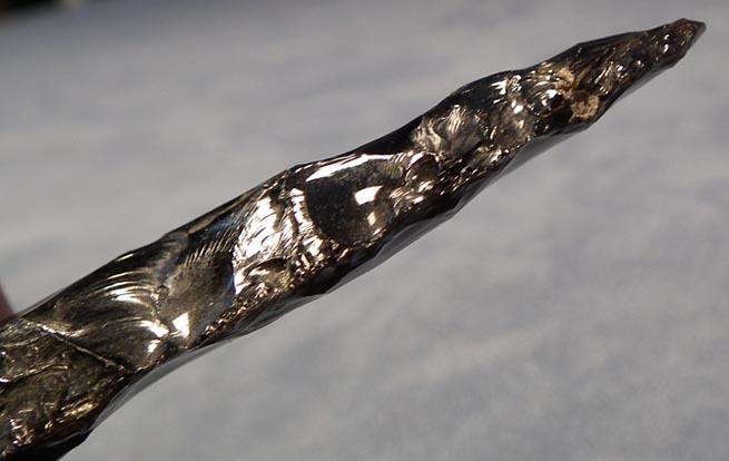 Antique Mayan Obsidian Spear Point Blade Late Classic ca. AD 550-950