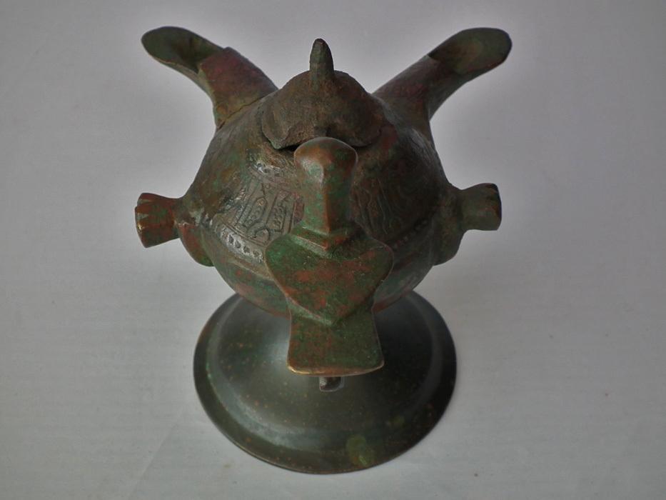 Antique Medieval Islamic Double-Wicked Bronze Oil Lamp Khorasan Seljuk Seljuq 12th C